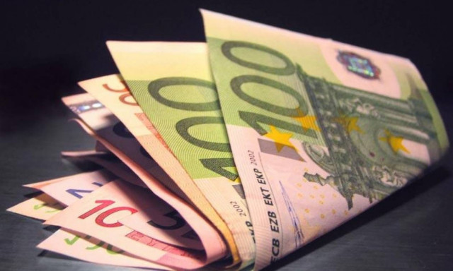 Έρευνα: Πληρωμές με μετρητά συνεχίζουν να προτιμούν οι Έλληνες