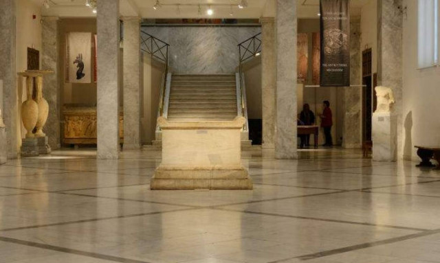 Απαγγελία των ραψωδιών της Οδύσσειας του Ομήρου