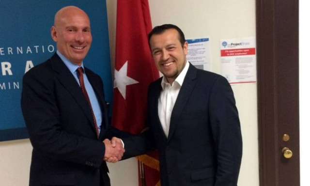 Προσφυγικό και οικονομία στις συναντήσεις του Νίκου Παππά στον Λευκό Οίκο