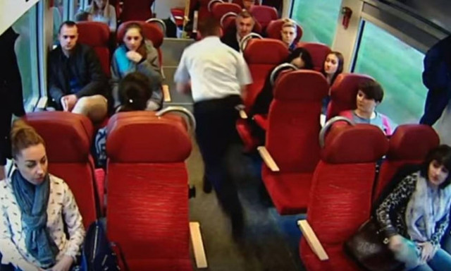 Εντυπωσιακό! Ήρωας οδηγός τρένου έσωσε τις ζωές επιβατών δευτερόλεπτα πριν τη σύγκρουση (vid)