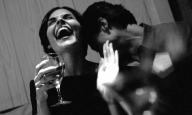 Πέντε άσχετα με την εμφάνιση πράγματα, που ένας άντρας θα προσέξει πάνω σου