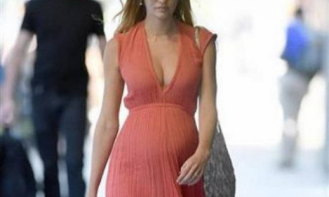 Wow! Η εγκυμονούσα σταρ με μία εμφάνιση που πολύ μας άρεσε