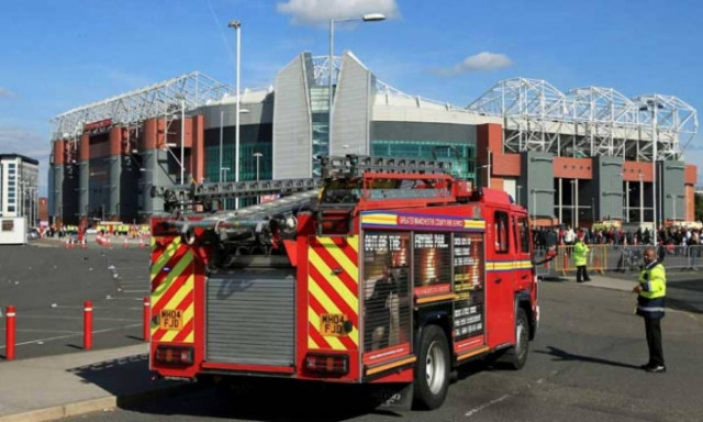 Βόμβα στο Ολντ Τράφορντ: Αστυνομική έρευνα για το φιάσκο