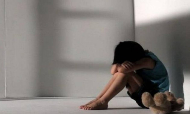 Προφυλακιστέα η 37χρονη που βιντεοσκοπούσε την ανήλικη ανιψιά της σε άσεμνες πράξεις (vid)