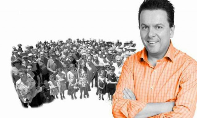 Στην κούρσα της προεκλογικής εκστρατείας ο ομογενής Νικ Ξενοφώντας