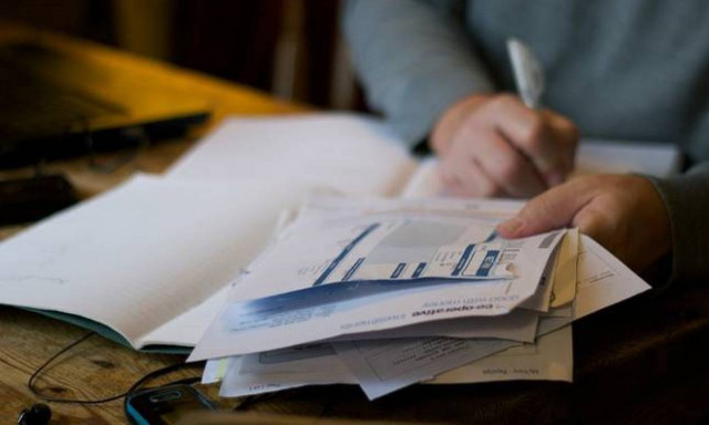 Φορολογικές δηλώσεις 2016: Βήμα - βήμα η διαδικασία συμπλήρωσης και υποβολής