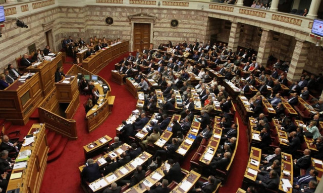 Αυτά είναι τα προαπαιτούμενα που κατατέθηκαν στη Βουλή - Έρχεται καταιγίδα φοροεισπρακτικών μέτρων!