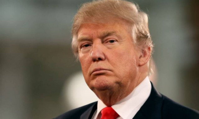 ΗΠΑ: Ο Τραμπ κατηγορεί τον Κλίντον για βιασμό