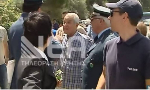 Άγριο κράξιμο σε βουλευτή του ΣΥΡΙΖΑ στα Χανιά (vid)