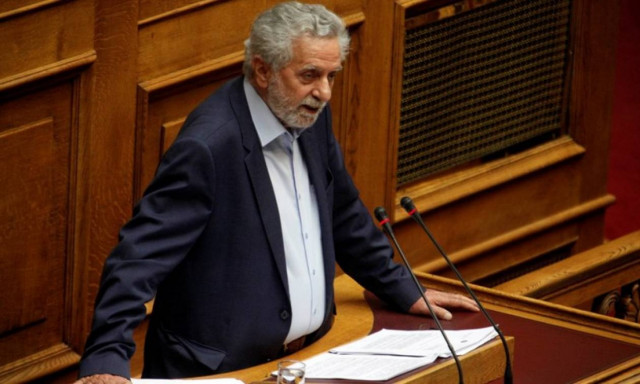 Πολυνομοσχέδιο - Δρίτσας: Ψάχνουμε ισοδύναμα για να μην «παγώσουν» τα ειδικά μισθολόγια