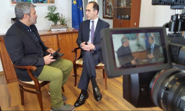 Χάρης Γεωργιάδης: Η παρουσία της τρόικας στην Κύπρο ήταν μία κατάντια (vid)