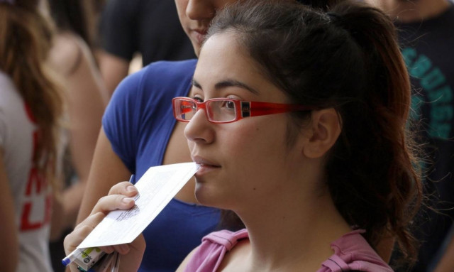 Πανελλήνιες 2016: Δείτε πρώτοι στο Newsbomb.gr τα θέματα στη Φυσική