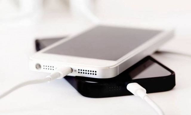 Απίστευτο: Έτσι θα φορτίζετε το κινητό σας μόλις μία φορά την εβδομάδα!