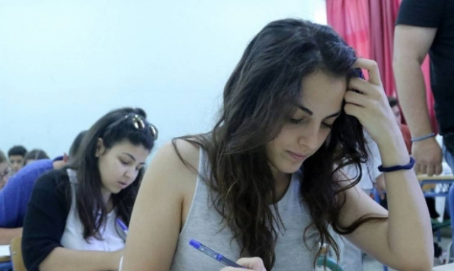 Πανελλήνιες - Πανελλαδικές 2016: Η «παγίδα» που έκρυβε η Ιστορία προβλημάτισε τους υποψηφίους