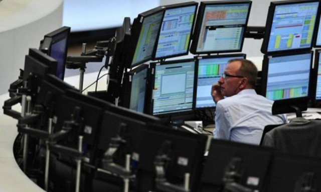 Σε χαμηλό εξαμήνου οι αποδόσεις των ελληνικών ομολόγων