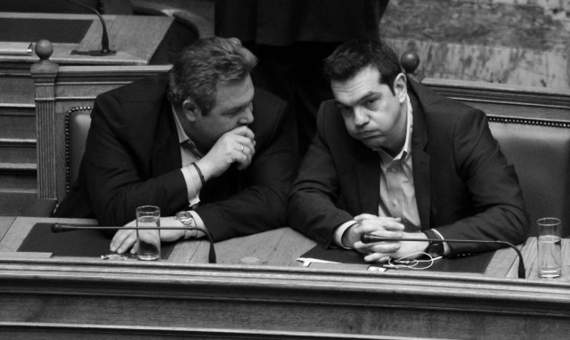 Πολυνομοσχέδιο: Με 153 «μαχαιριές» σκότωσαν το μέλλον της Ελλάδας