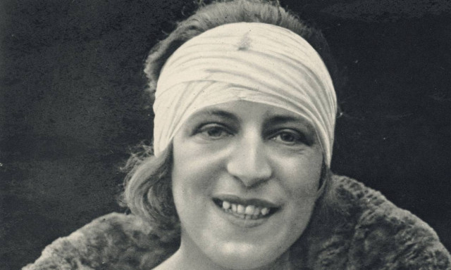 Suzanne Lenglen: Αφιερωμένο το σημερινό doodle της Google στην πρώτη Γαλλίδα σούπερ σταρ!