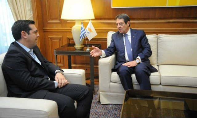 Τι είπαν Τσίπρας και Αναστασιάδης μπροστά στις κάμερες (vid)