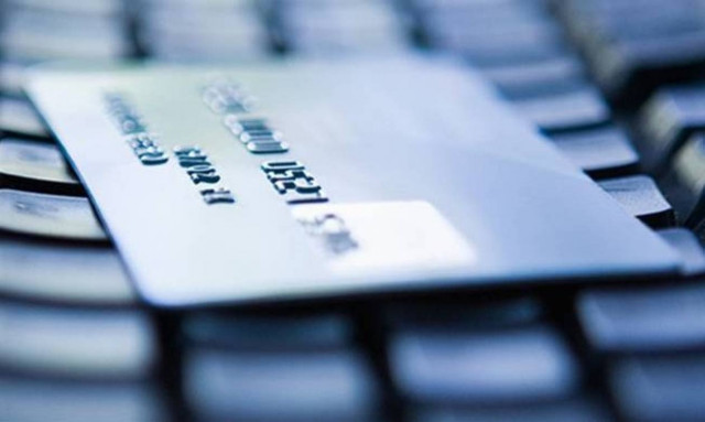 Έρχονται τα «πάνω – κάτω» στις συναλλαγές με μετρητά