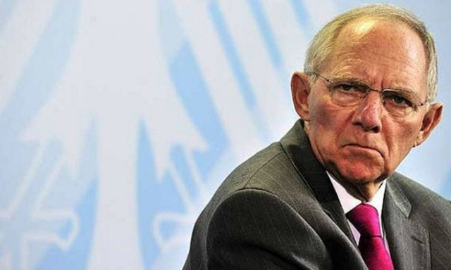 Νέα «βόμβα» Σόιμπλε: Δεν αποκλείω επιπλέον μέτρα για την Ελλάδα το 2018