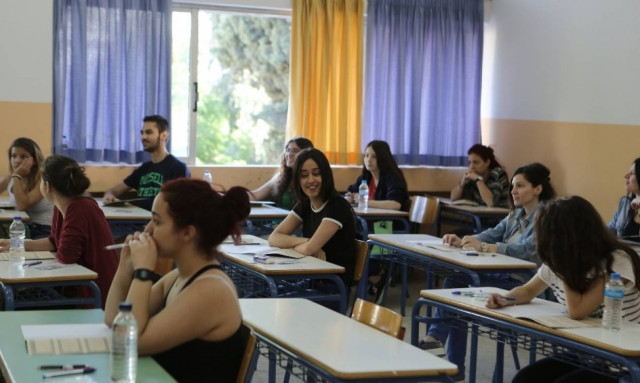 Πανελλήνιες 2016: Πολύ δύσκολα τα θέματα της Βιολογίας - «Παγίδες» στην Ανάπτυξη Εφαρμογών