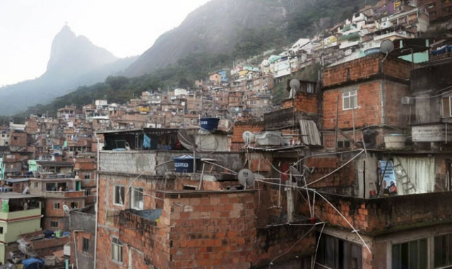 Φρίκη και αποτροπιασμός: 16χρονη βιάστηκε από 30 άνδρες στην Βραζιλία!