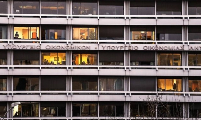 Ο προϋπολογισμός έπεσε έξω 650 εκατ. ευρώ σε τέσσερις μήνες!