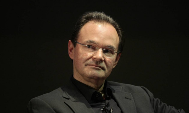 Ποιοι και γιατί «ξεπλένουν» τον Γιώργο Παπακωνσταντίνου