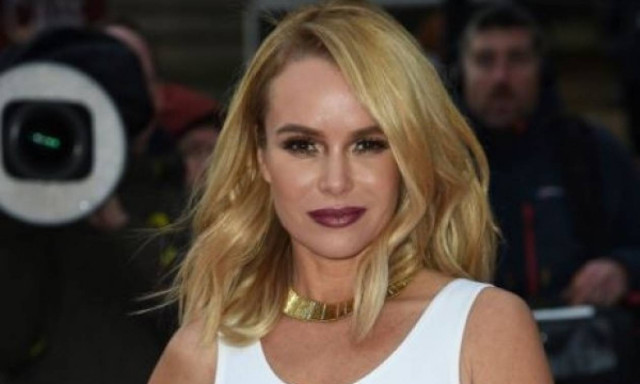 Ε αυτό δεν το έχουμε ξαναδεί! Τον έβρεξε με ένα ποτήρι νερό γιατί την εκνεύρισε