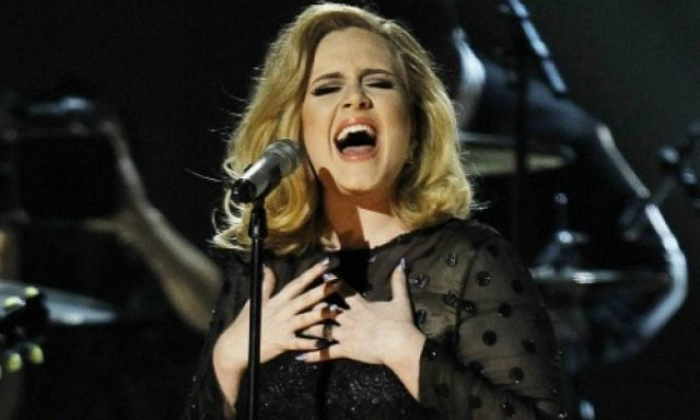 Ακούς διαρκώς μελαγχολικά τραγούδια; Δες τι μπορεί αυτό να κάνει στην ψυχική σου υγεία