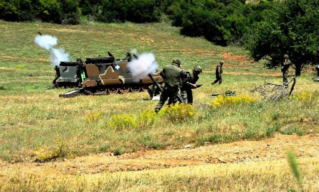 Εκπαίδευση Μηχανοκίνητης Μεραρχίας Πεζικού στον Έβρο (pics)