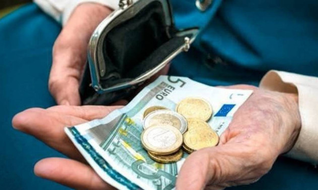 Κρυφή «βόμβα» στα εφάπαξ του Δημοσίου με περικοπές που θα ξεπεράσουν το 22%