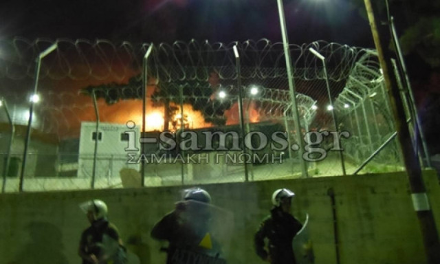 Κυρίτσης: 15 τραυματίες από τα επεισόδια στη Σάμο (video)