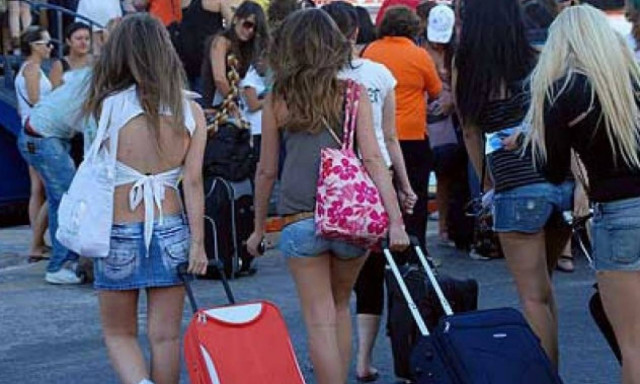 Γερμανοί και Άγγλοι κρατούν τα ηνία στον τουρισμό της Ρόδου