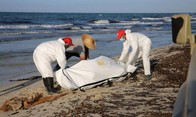 Λιβύη: Αυξάνεται δραματικά ο αριθμός των νεκρών μεταναστών που ξεβράστηκαν στις ακτές