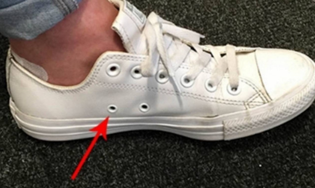 Ξέρατε για ποιο λόγο τα «σταράκια» έχουν 2 τρύπες στο πλάι; (photos)