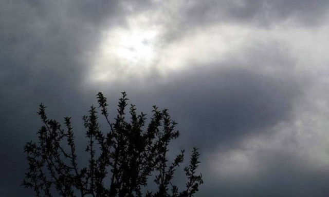 Καιρός: Το καλοκαίρι «φεύγει» για λίγο  - Με βροχές και καταιγίδες η Τρίτη (pics)