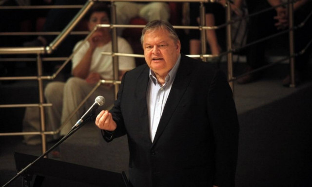 Βενιζέλος: Μόνο η χούντα επιχείρησε συνταγματική αναθεώρηση με δημοψήφισμα