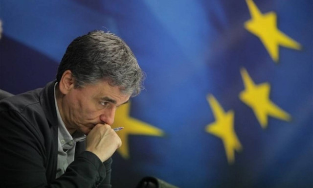 Εκβιασμός και στο «παρά ένα»: Τα θέλουν όλα με υπογραφές για την εκταμίευση