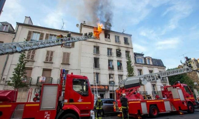 Φονική πυρκαγιά σε διαμέρισμα στο Παρίσι (pics+vid)