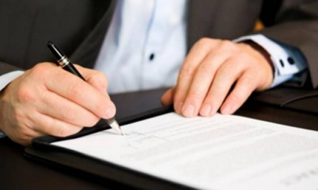 Συμβολαιογράφοι: Φθηνότερα τα συμβόλαια, οι γονικές παροχές, οι δωρεές και τα μισθωτήρια
