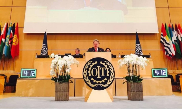 Κατρούγκαλος: Άμεση επαναφορά των συλλογικών διαπραγματεύσεων