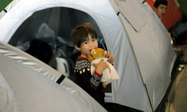 Προσφυγικό: 56.975 άνθρωποι παραμένουν εγκλωβισμένοι στην ελληνική επικράτεια