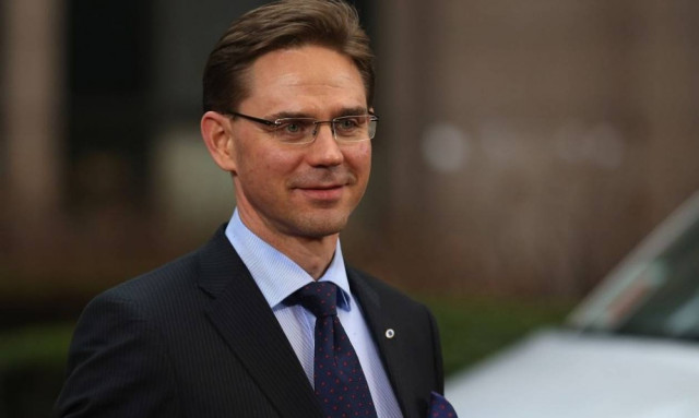 «Αδειάζει» Έλληνες υπουργούς ο Κατάινεν: Δεν ενδιαφέρονται για το πακέτο Γιούνκερ!