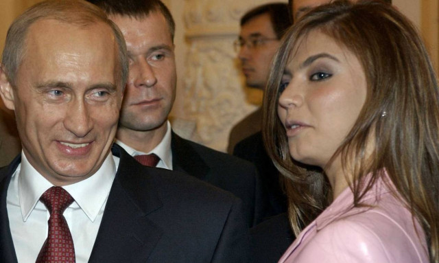 Ο Πούτιν αποκάλυψε τα μυστικά της κρεβατοκάμαράς του αγνοώντας ότι το μικρόφωνο ήταν ανοιχτό! (vid)