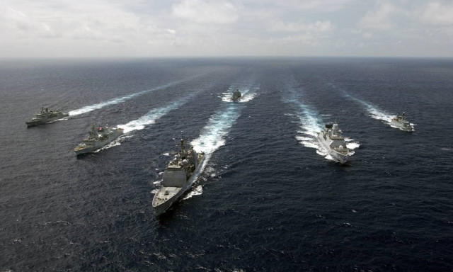 Kίνδυνος θερμού επεισοδίου: Έτοιμη να «απαντήσει» η Ρωσία στις προκλήσεις των ΗΠΑ στη Μαύρη Θάλασσα