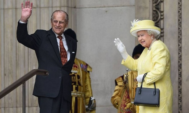 Βρετανία: Ξεκίνησαν οι εορτασμοί για τα 90α γενέθλια της Βασίλισσας Ελισάβετ (pics+vid)