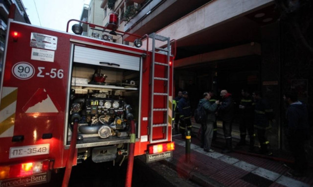 Πανικός στα Ιωάννινα: Φωτιά σε πολυκατοικία - Ένοικος πήδηξε από το μπαλκόνι για να σωθεί