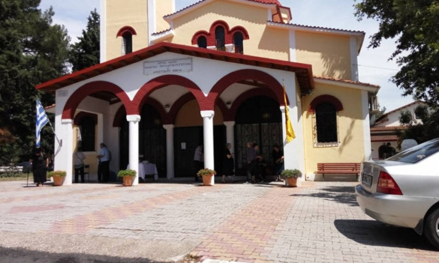 Όλο το χωριό θρηνεί τον 14χρονο Τάσο - Σπαραγμός στο τελευταίο «αντίο» (photos)