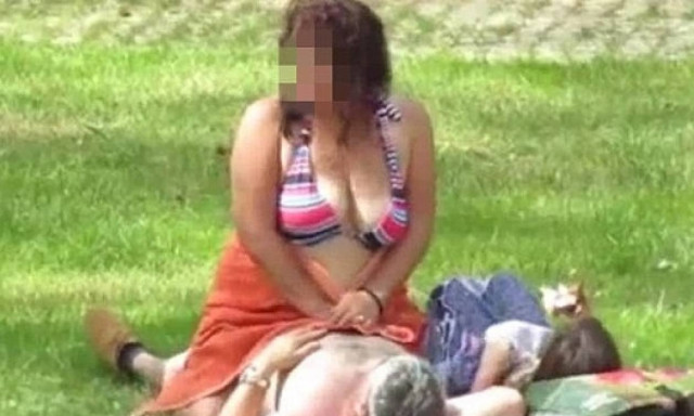 Το βίντεο της οργής: Έκαναν σεξ σε πάρκο δίπλα από την ανήλικη κόρη τους!